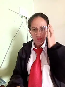 Snapshot of Valentina--1 chatting on November 14, 2025, 2:49 pm Valentina--1 online show from November 14, 2025, 2:49 pm