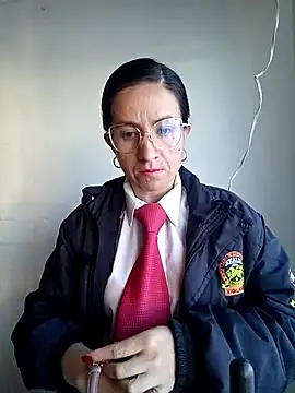 Snapshot of Valentina--1 chatting on November 27, 2025, 11:56 am Valentina--1 online show from November 27, 2025, 11:56 am