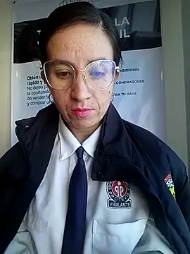 Snapshot of Valentina--1 chatting on November 29, 2025, 12:08 pm Valentina--1 online show from November 29, 2025, 12:08 pm