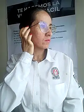 Snapshot of Valentina--1 chatting on November 30, 2025, 1:04 pm Valentina--1 online show from November 30, 2025, 1:04 pm