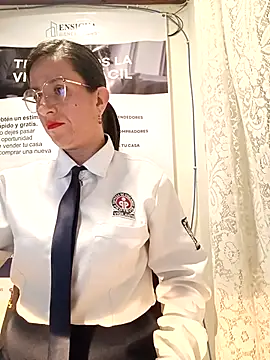 Valentina--1 online show from April 6, 2026, 10:05 am