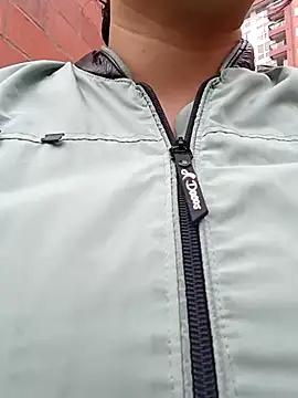 Snapshot of Caroline-17 chatting on December 2, 2025, 11:48 am Caroline-17 online show from December 2, 2025, 11:48 am