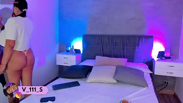 andreanix online show from January 13, 2026, 8:25 pm