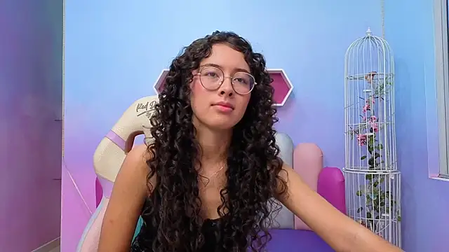 Sasha-Monroe online show from October 25, 2025, 4:09 am