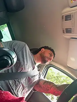 AUSTINN TORRES online show from March 31, 2026, 3:01 pm