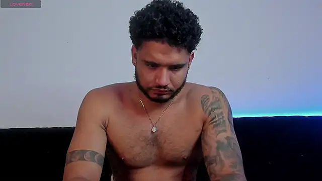 AUSTINN TORRES online show from April 16, 2026, 8:04 am