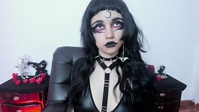 Yueeclipsa online show from December 3, 2025, 3:36 am