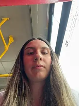 Snapshot of sarah_honey__ chatting on November 23, 2025, 3:45 pm sarah honey online show from November 23, 2025, 3:45 pm