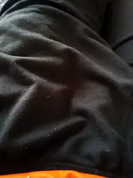 Snapshot of Andres__00 chatting on March 31, 2026, 7:03 pm Andres 00 online show from March 31, 2026, 7:03 pm