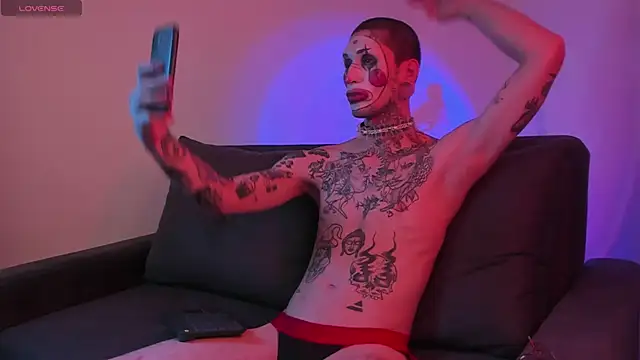 TokyoHatsumoto online show from October 31, 2025, 6:09 pm