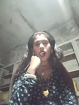 QRANSEXI online show from November 3, 2025, 3:13 pm