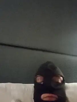 Indriversexo online show from October 24, 2025, 4:31 am