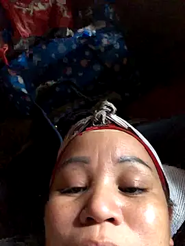 Gwen-n online show from November 5, 2025, 4:23 am