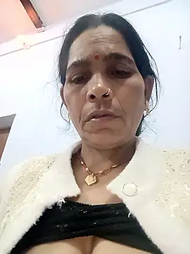 Indiangueen online show from November 10, 2025, 9:14 pm