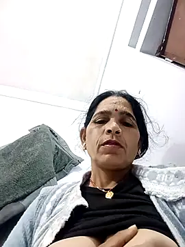 Indiangueen online show from November 25, 2025, 11:16 pm