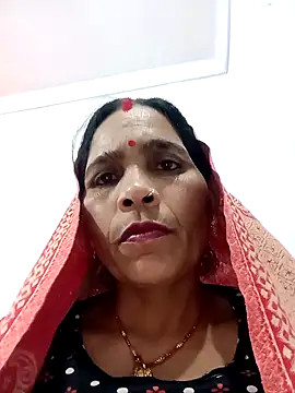 Indiangueen online show from November 28, 2025, 2:42 pm