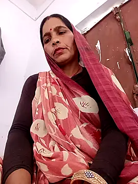 Indiangueen online show from December 4, 2025, 8:23 am