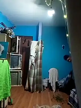 Snapshot of Ojitosbrrr chatting on December 5, 2025, 2:09 am Ojitosbrrr online show from December 5, 2025, 2:09 am