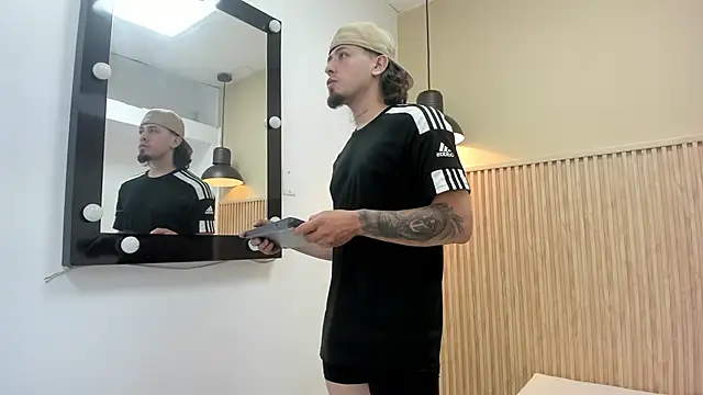 STEINER 01 online show from October 28, 2025, 4:38 am