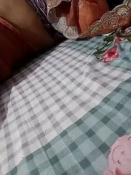 Snapshot of Best_couple2001 chatting on November 4, 2025, 4:39 pm Best couple2001 online show from November 4, 2025, 4:39 pm