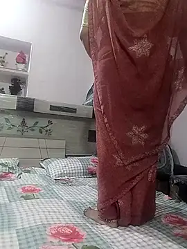 Snapshot of Best_couple2001 chatting on November 6, 2025, 3:02 pm Best couple2001 online show from November 6, 2025, 3:02 pm