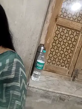 Snapshot of Best_couple2001 chatting on December 16, 2025, 5:56 am Best couple2001 online show from December 16, 2025, 5:56 am