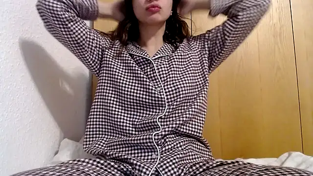 Snapshot of bellefleurrr chatting on November 7, 2025, 8:42 pm bellefleurrr online show from November 7, 2025, 8:42 pm