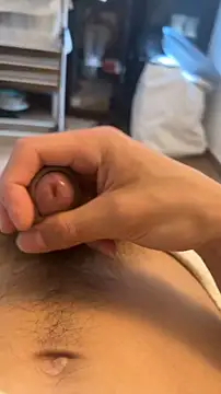 findomhot online show from April 26, 2026, 4:37 pm