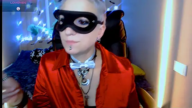 Snapshot of Sweet-n-Strong chatting on October 27, 2025, 8:40 am Sweet-n-Strong online show from October 27, 2025, 8:40 am