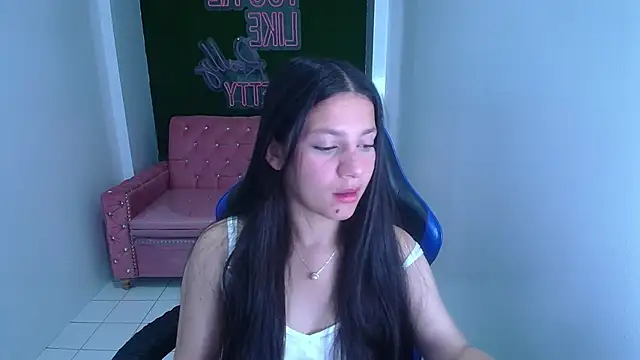 Snapshot of velvetvixen_t chatting on November 8, 2025, 1:11 pm velvetvixen t online show from November 8, 2025, 1:11 pm