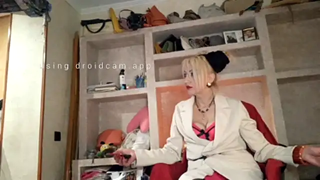 LilaniLoverx online show from April 15, 2026, 7:21 pm