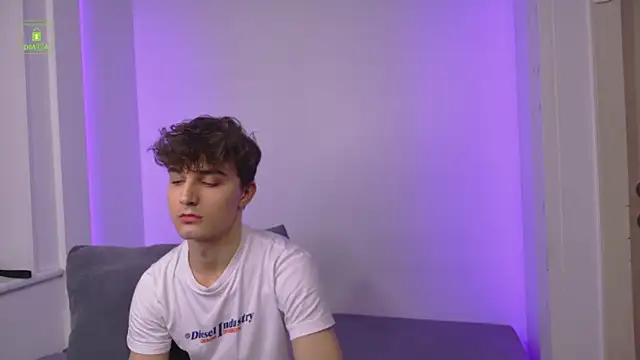 Snapshot of Richard_steele_hot chatting on November 24, 2025, 3:23 pm Richard steele hot online show from November 24, 2025, 3:23 pm