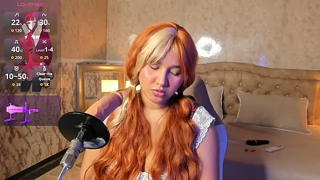 WhitneySweet online show from November 4, 2025, 4:33 am