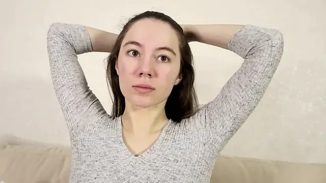 Snapshot of Petalwren chatting on December 16, 2025, 11:26 am Petalwren online show from December 16, 2025, 11:26 am