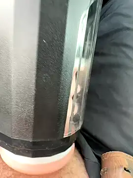 Quickcum2201 online show from December 13, 2025, 7:53 pm