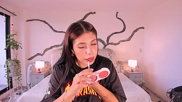 AsiaMillerr  online show from November 24, 2025, 12:38 pm