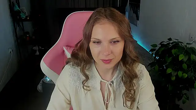 Alma Diaz online show from October 29, 2025, 6:04 am