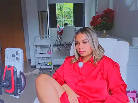 diosadeluniverso online show from April 17, 2026, 12:30 pm