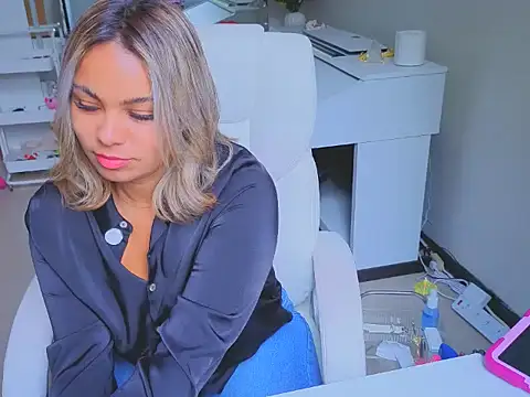 diosadeluniverso online show from April 18, 2026, 3:27 pm