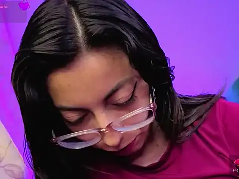 zylla storn online show from February 17, 2026, 9:32 pm