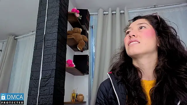 eva delight  online show from March 12, 2026, 11:05 am