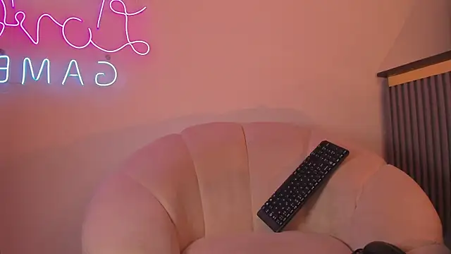 Dallen Grant online show from November 27, 2025, 12:51 pm