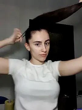 Snapshot of _my_Khaleesi_ chatting on November 5, 2025, 7:30 am my Khaleesi online show from November 5, 2025, 7:30 am