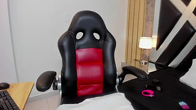 Snapshot of CloePerson chatting on January 17, 2026, 3:39 pm CloePerson online show from January 17, 2026, 3:39 pm