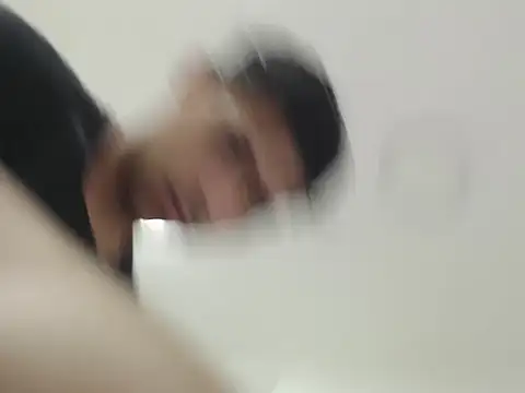 wiltom  online show from November 28, 2025, 3:31 am