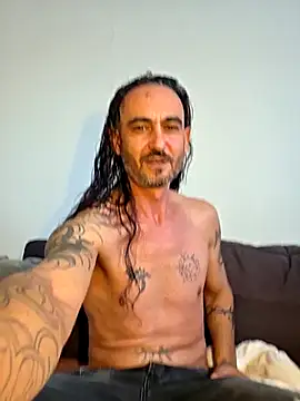 Snapshot of Hottlatin28 chatting on October 26, 2025, 2:34 pm Hottlatin28 online show from October 26, 2025, 2:34 pm