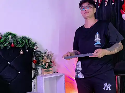 zarek boston online show from December 4, 2025, 4:33 am