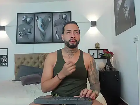 christopher palmerjs online show from November 28, 2025, 8:55 pm