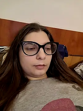 sweetbabygirlforyou online show from February 2, 2026, 8:02 am