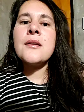 Clara Arg online show from November 22, 2025, 1:26 am